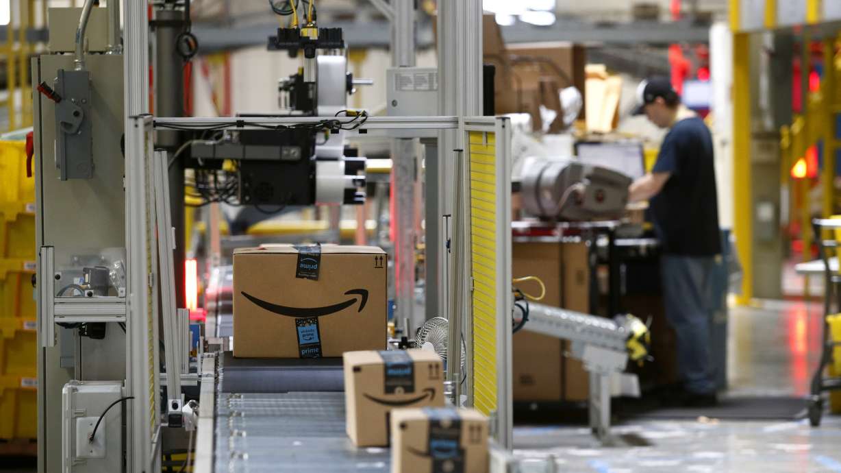 Amazon pokes fun at glitches, says tech gadgets popular