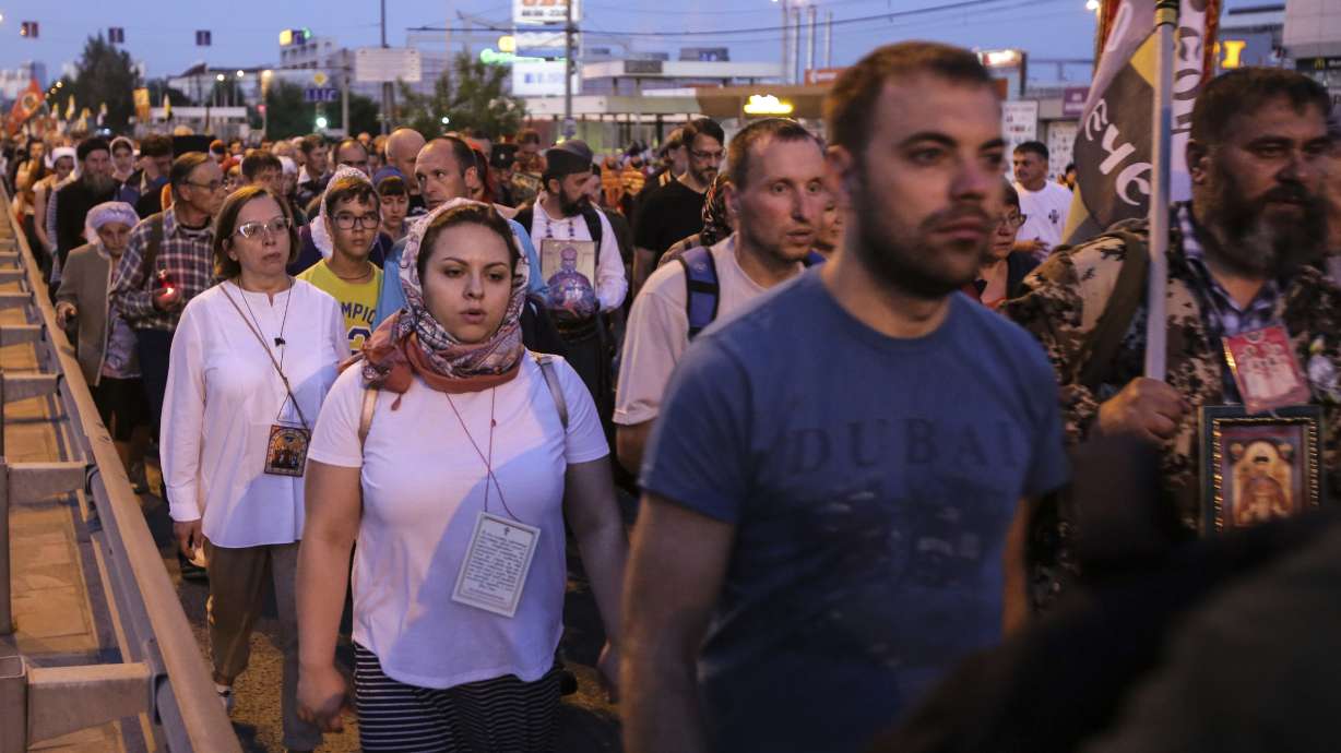 Russian pilgrims mark 100th anniversary of czar's execution