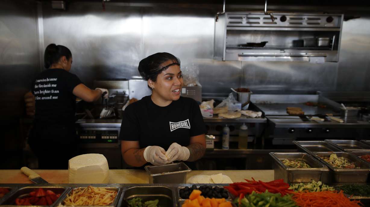 Homegirl Cafe offers 'platos' by ex-gang members with hope