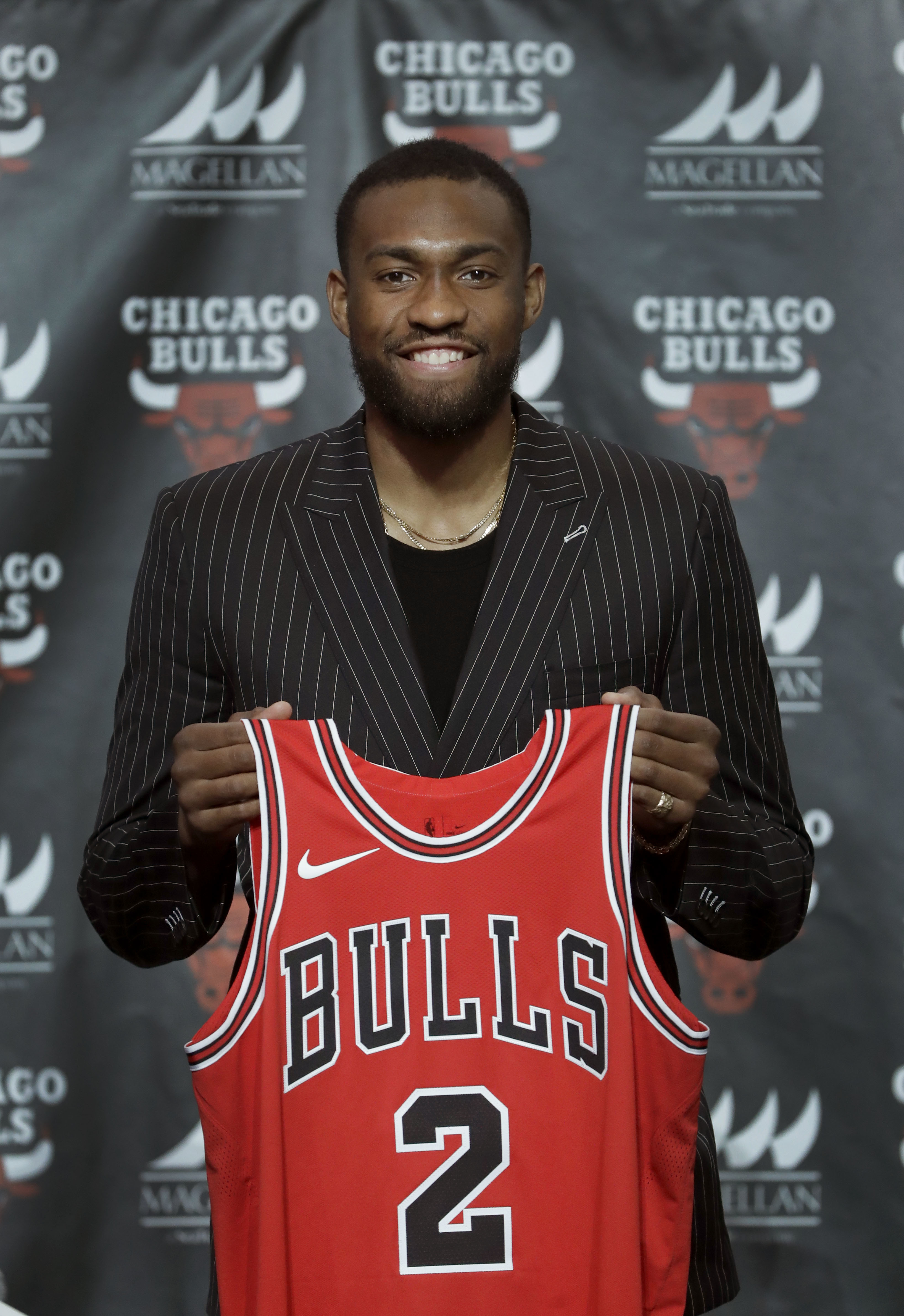 Parker looks to get career back on track with hometown Bulls