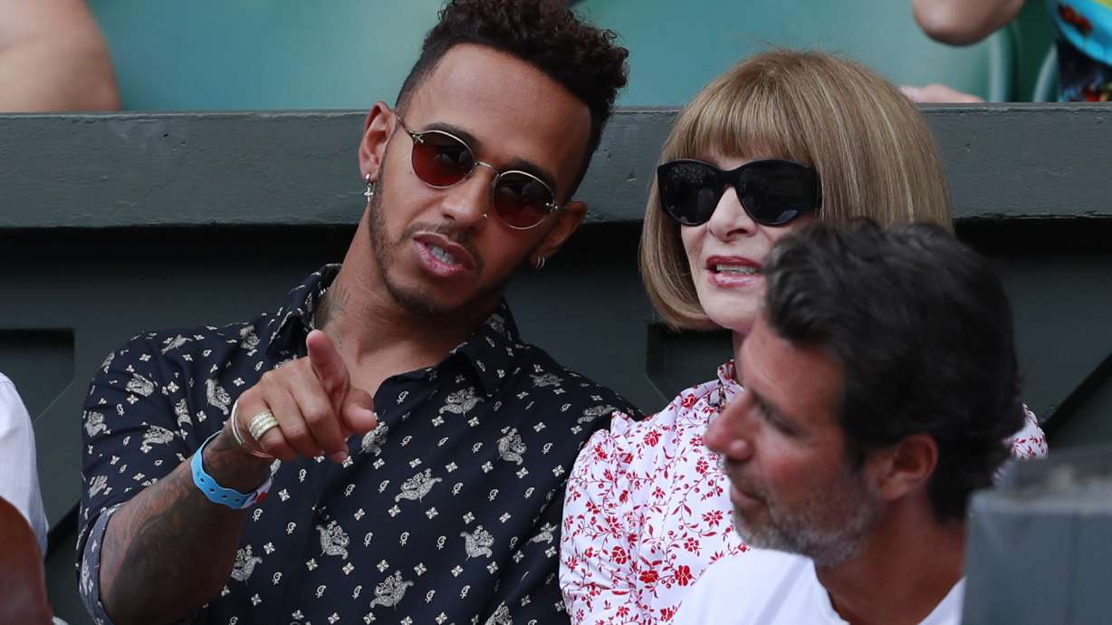 Hamilton thanks Mercedes for being patient over his new deal