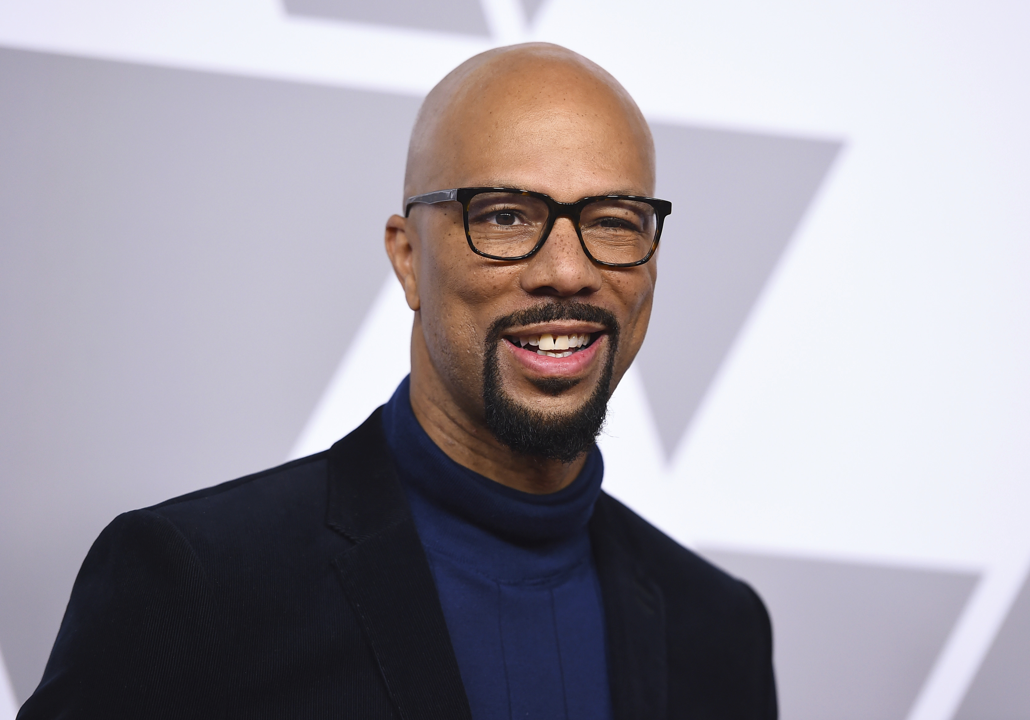 Rapper Common goes back to school to help teachers