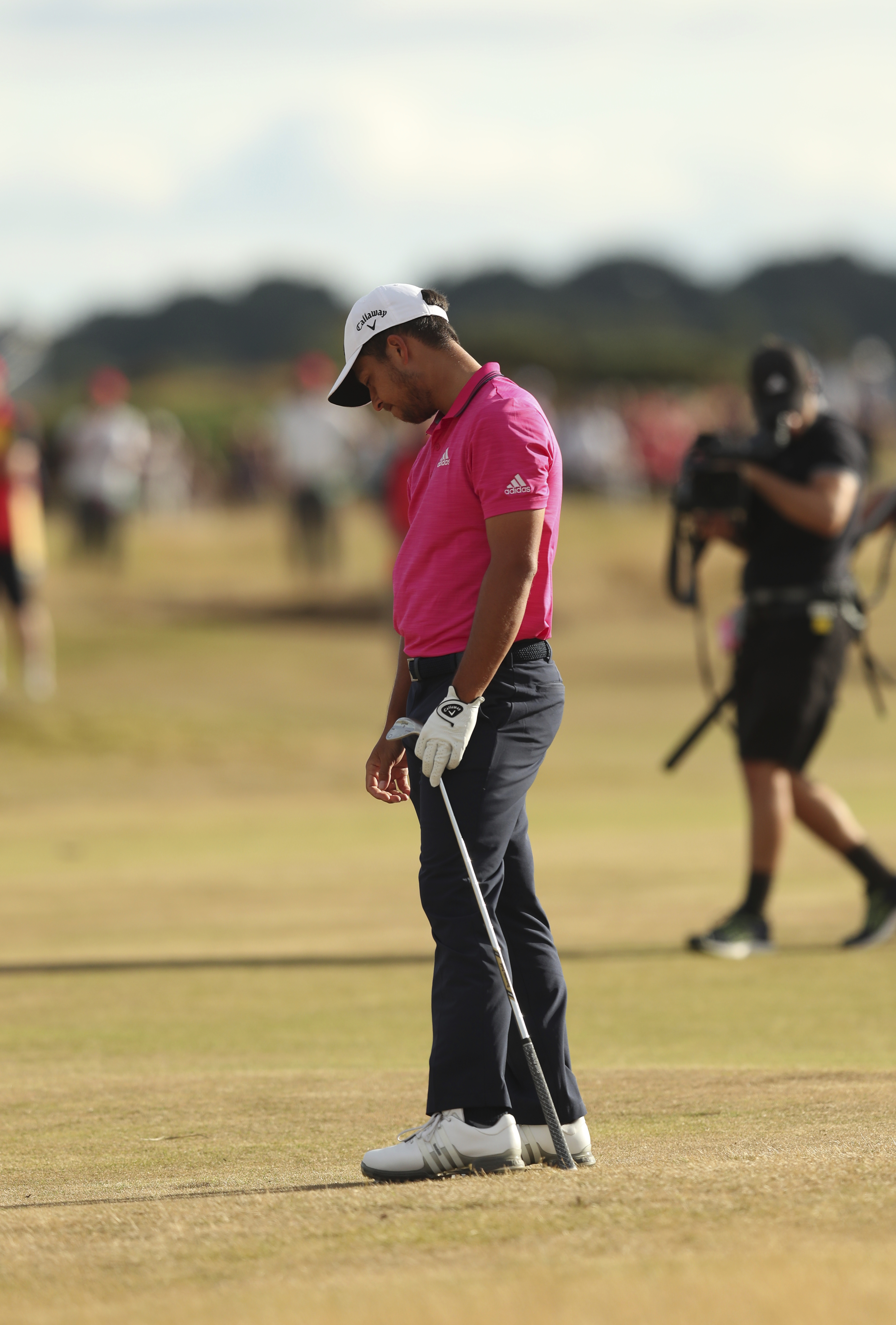 Ice-cold Molinari repels a slew of challengers at Carnoustie