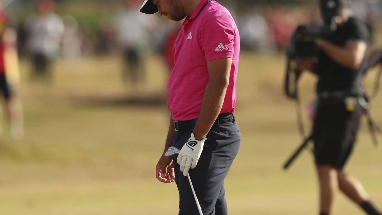 Ice-cold Molinari repels a slew of challengers at Carnoustie