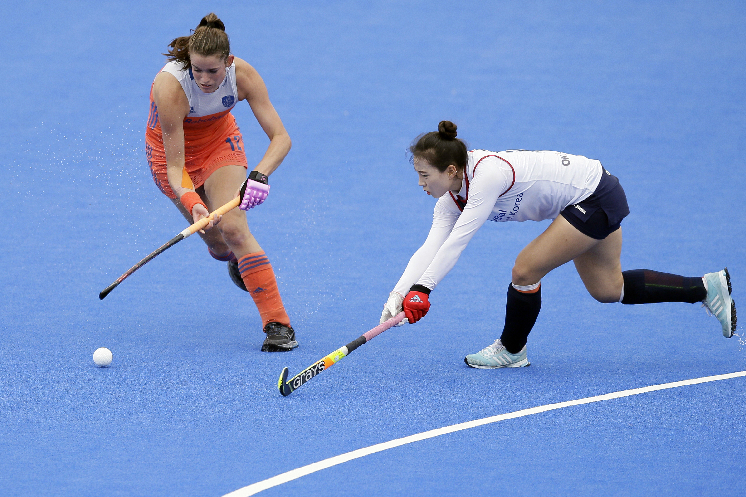 Dutch women make strong start at field hockey World Cup