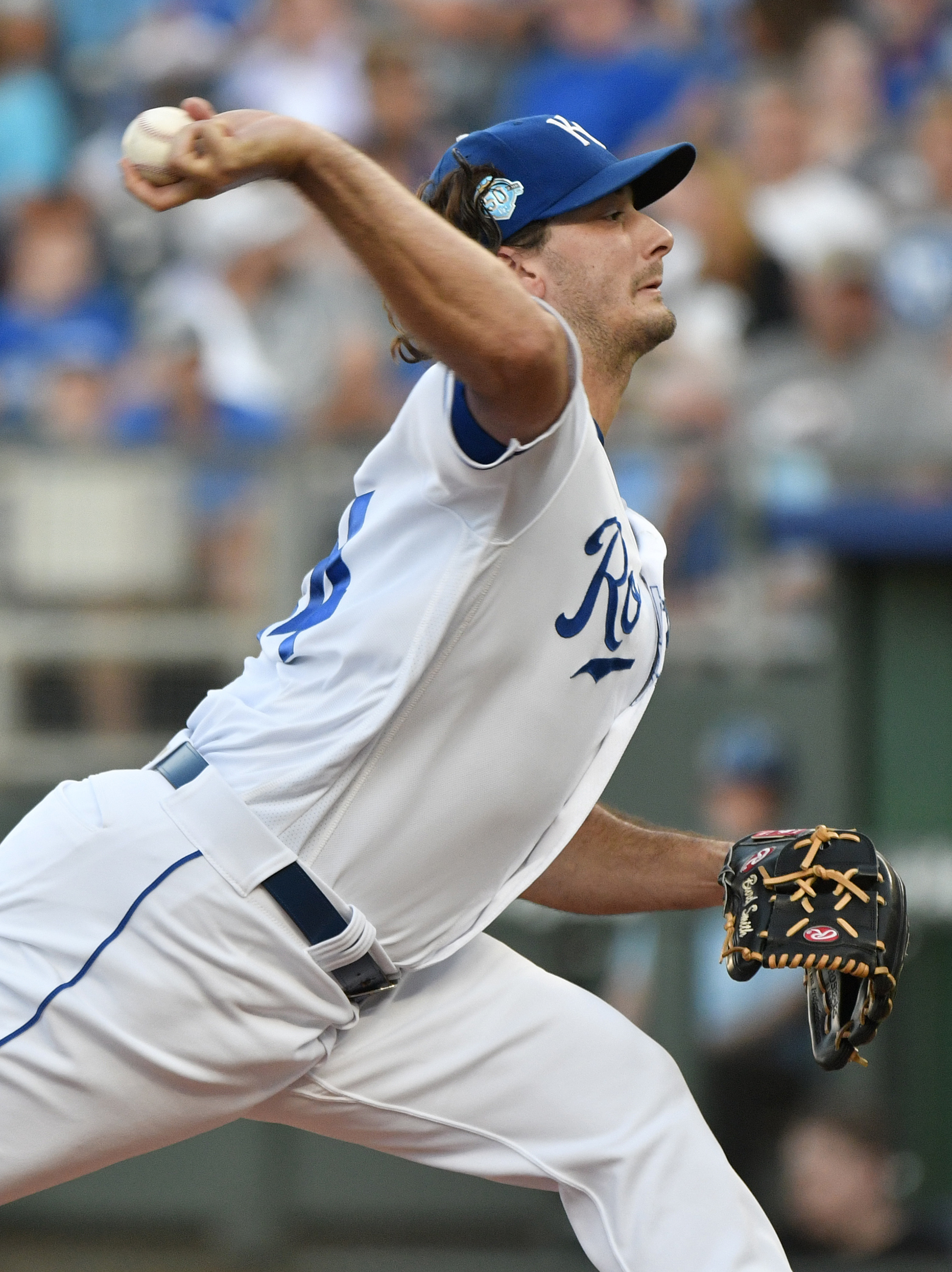 Burch Smith gets 1st win since 2013 as Royals top Tigers 5-4