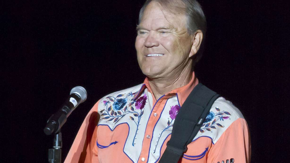 Children left off Glen Campbell's wills can contest validity