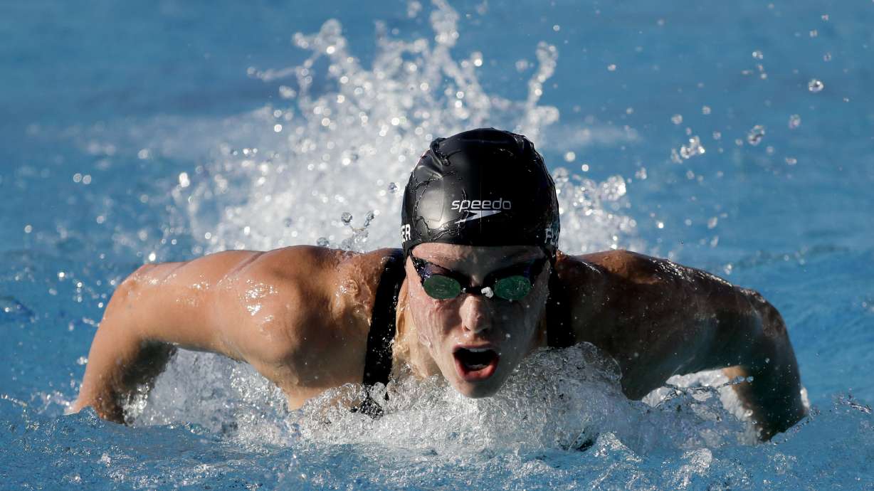 Ledecky cruises to easy win in 800 free at US Nationals
