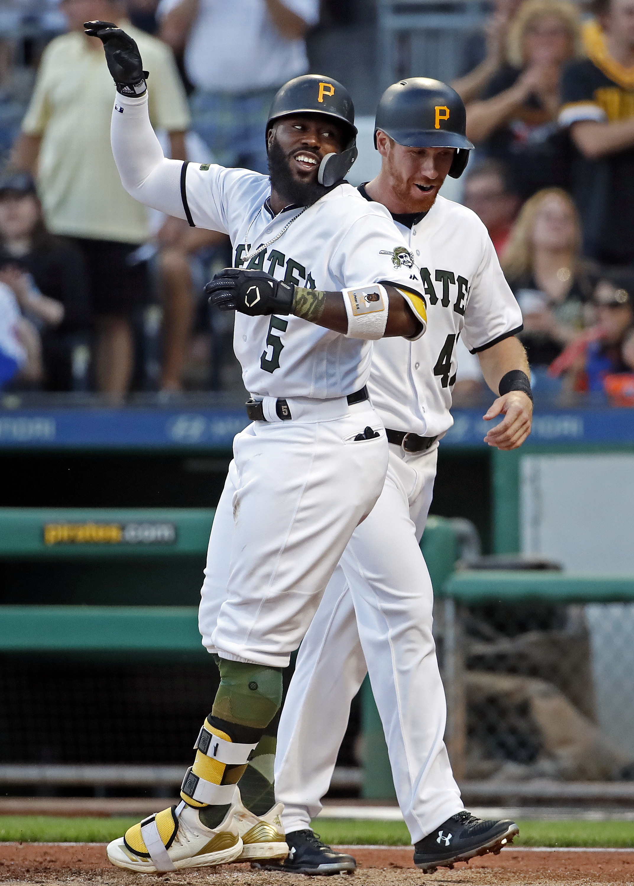Cabrera drives in 4, Mets pummel sloppy Pirates 12-6