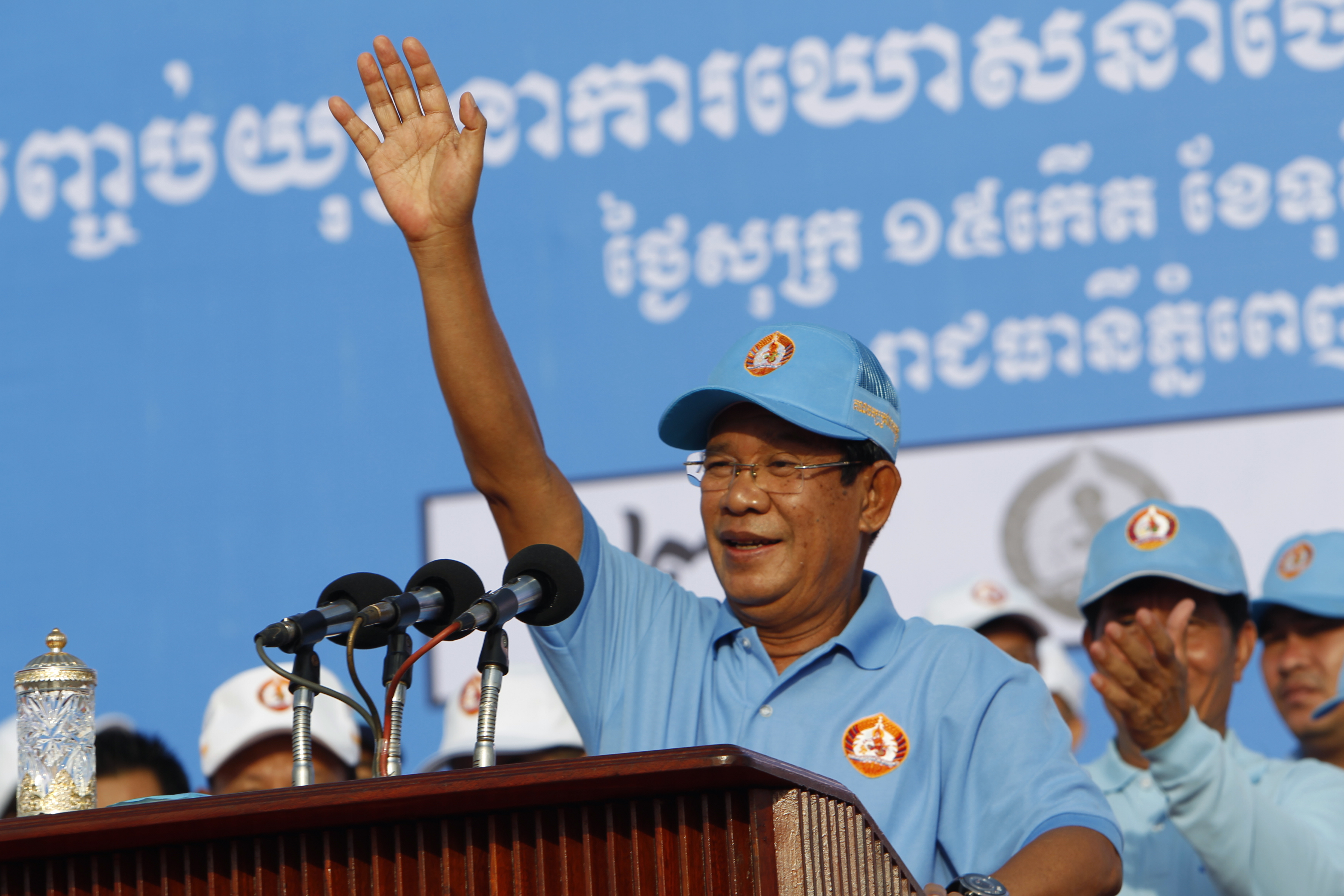 Cambodian leader wraps up campaigning blasting boycott calls