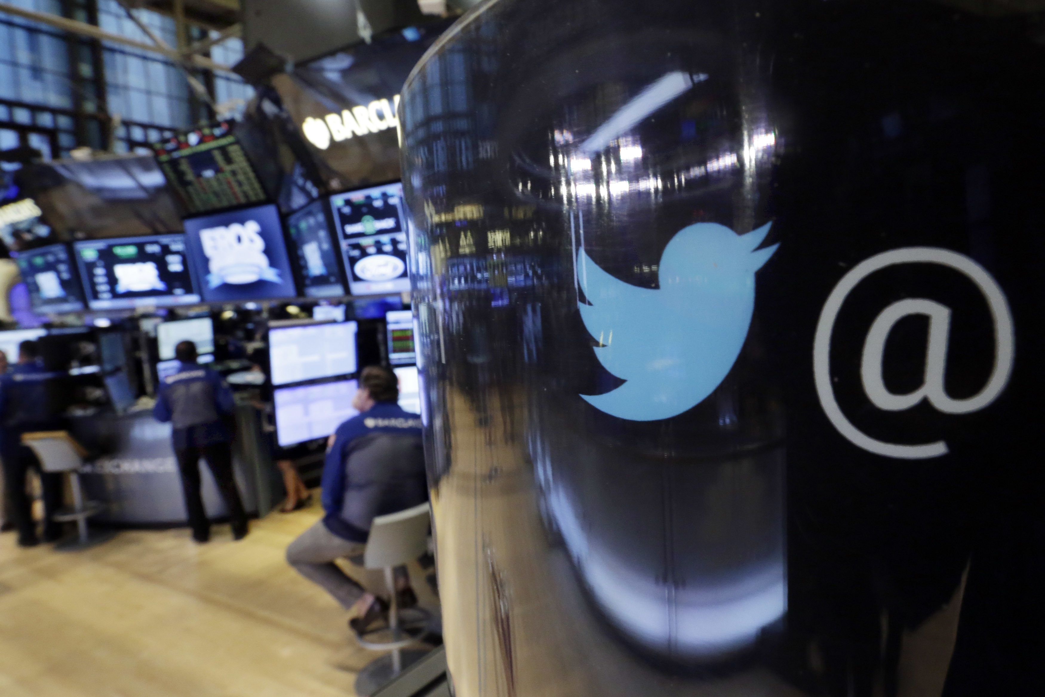 Bad week in social media gets worse; Twitter hammered