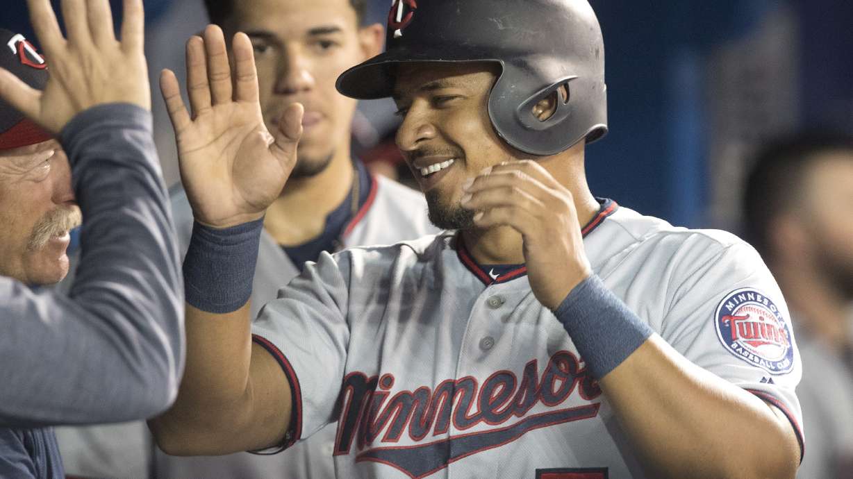 Diamondbacks acquire infielder Eduardo Escobar from Twins