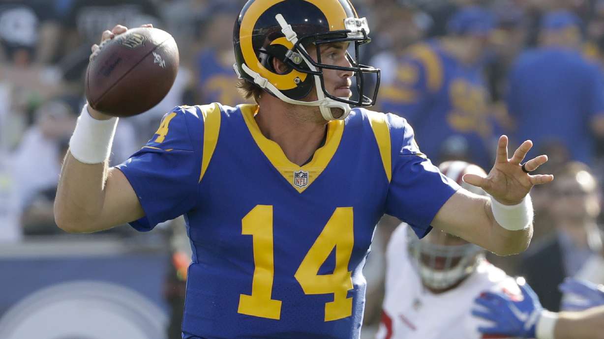 Rams listen to fans, will wear classic uniforms in 5 games