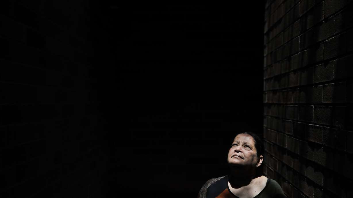 Central Americans seeking path to US have few legal options