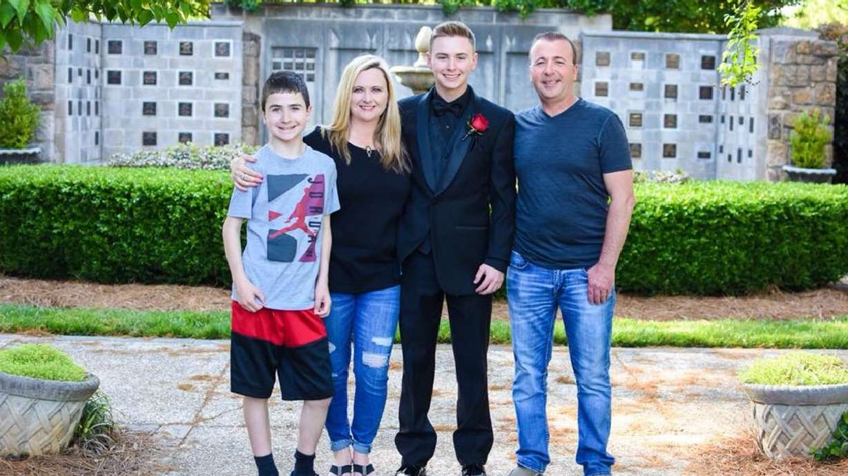 ‘Why isn’t the car getting back into the correct lane?' Witnesses recall crash that killed 3 in family