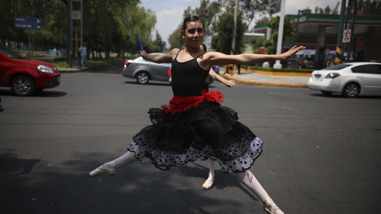 Correction: Mexico City-Traffic Ballet story