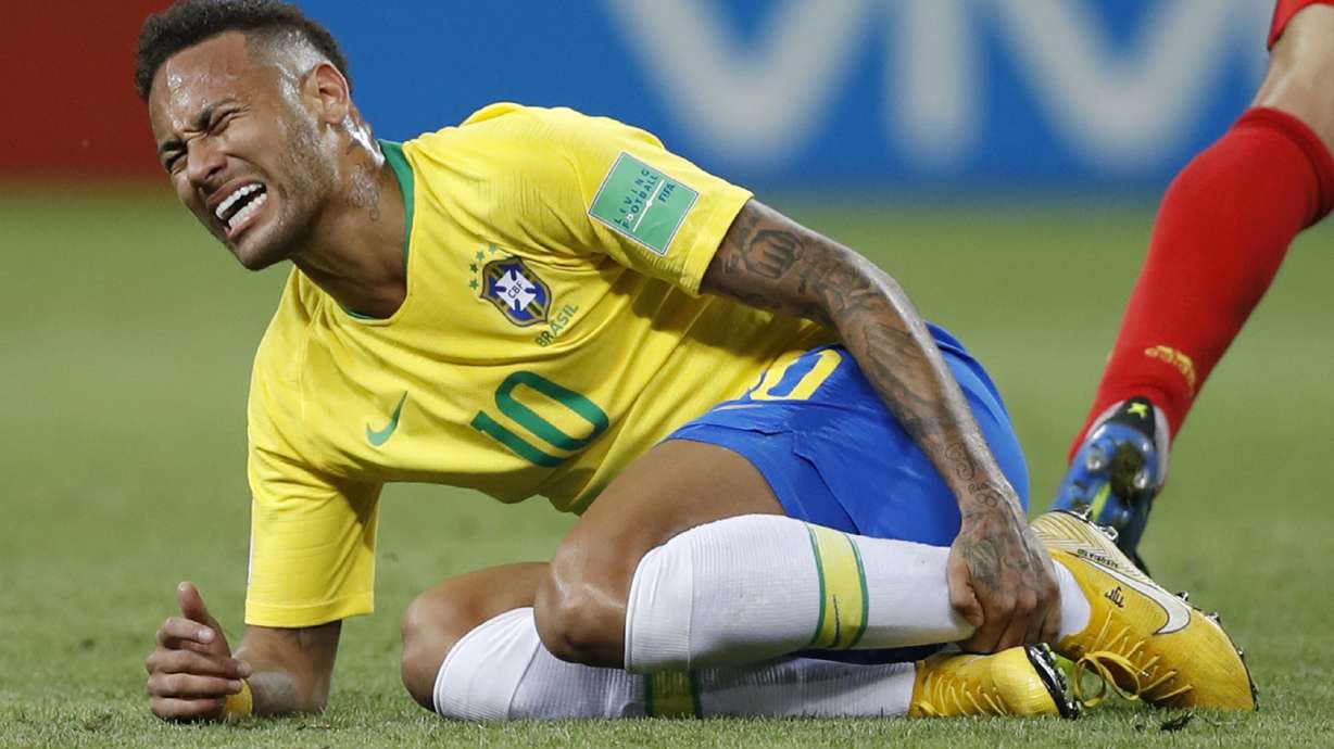 Neymar admits exaggerated reactions at World Cup in ad