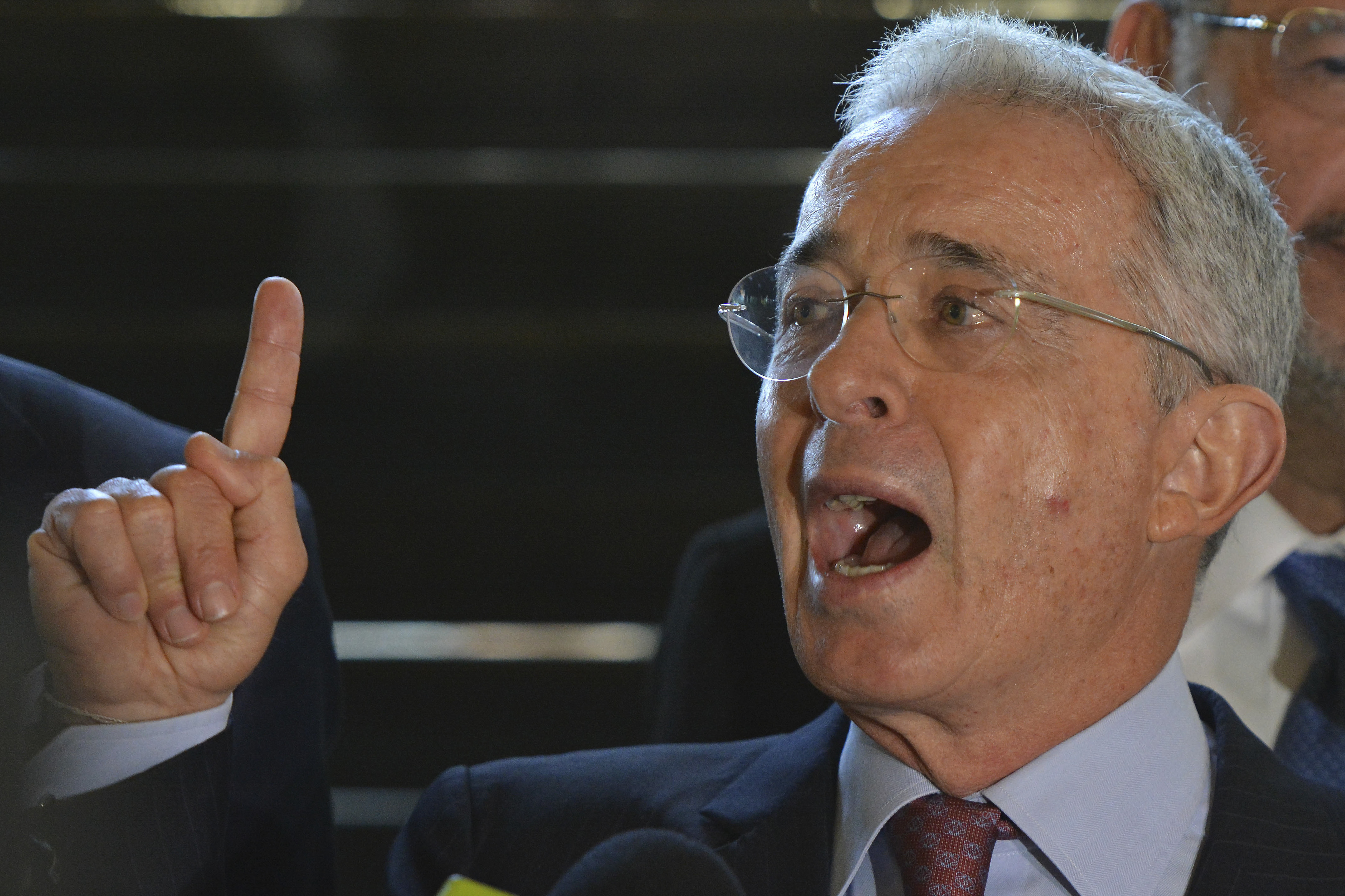 Ex-Colombia president withdraws Senate resignation letter