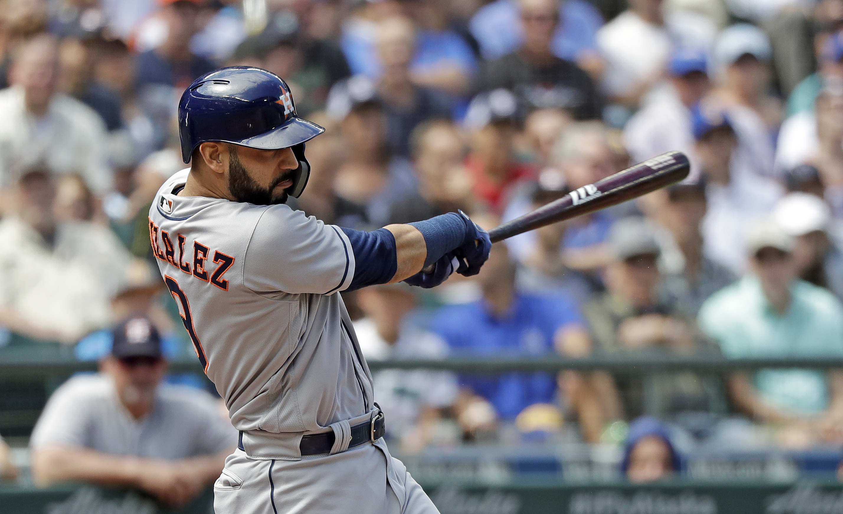 Gonzalez, Astros win 8-3, drop Mariners into wild-card tie
