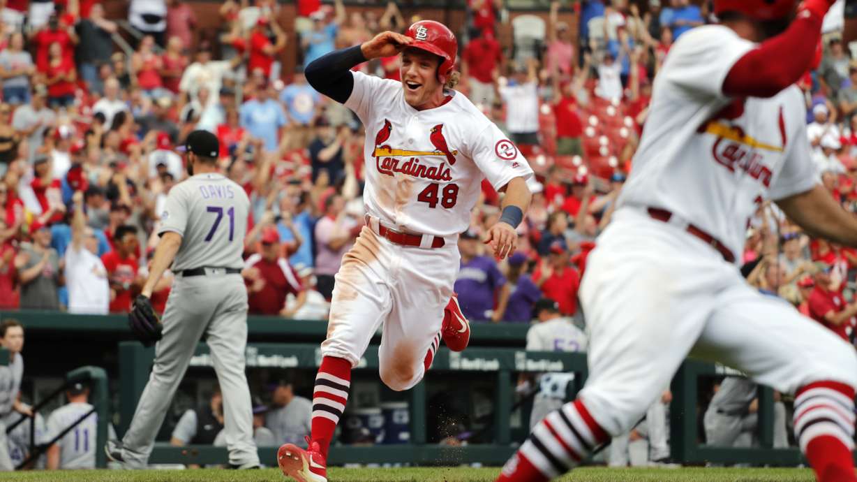 Martinez's single lifts Cardinals over Rockies 3-2