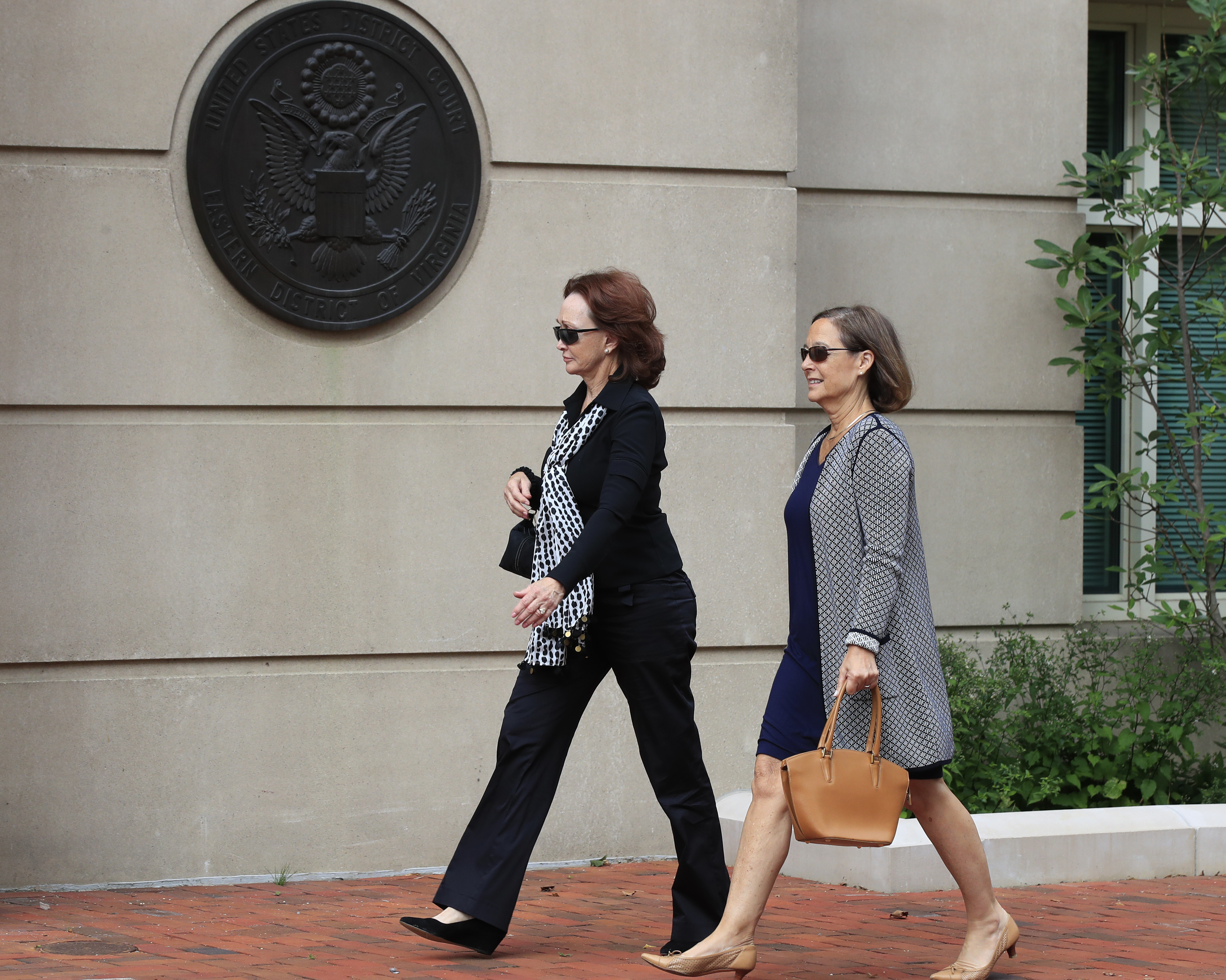 Income was disguised to help Manafort, tax preparer says