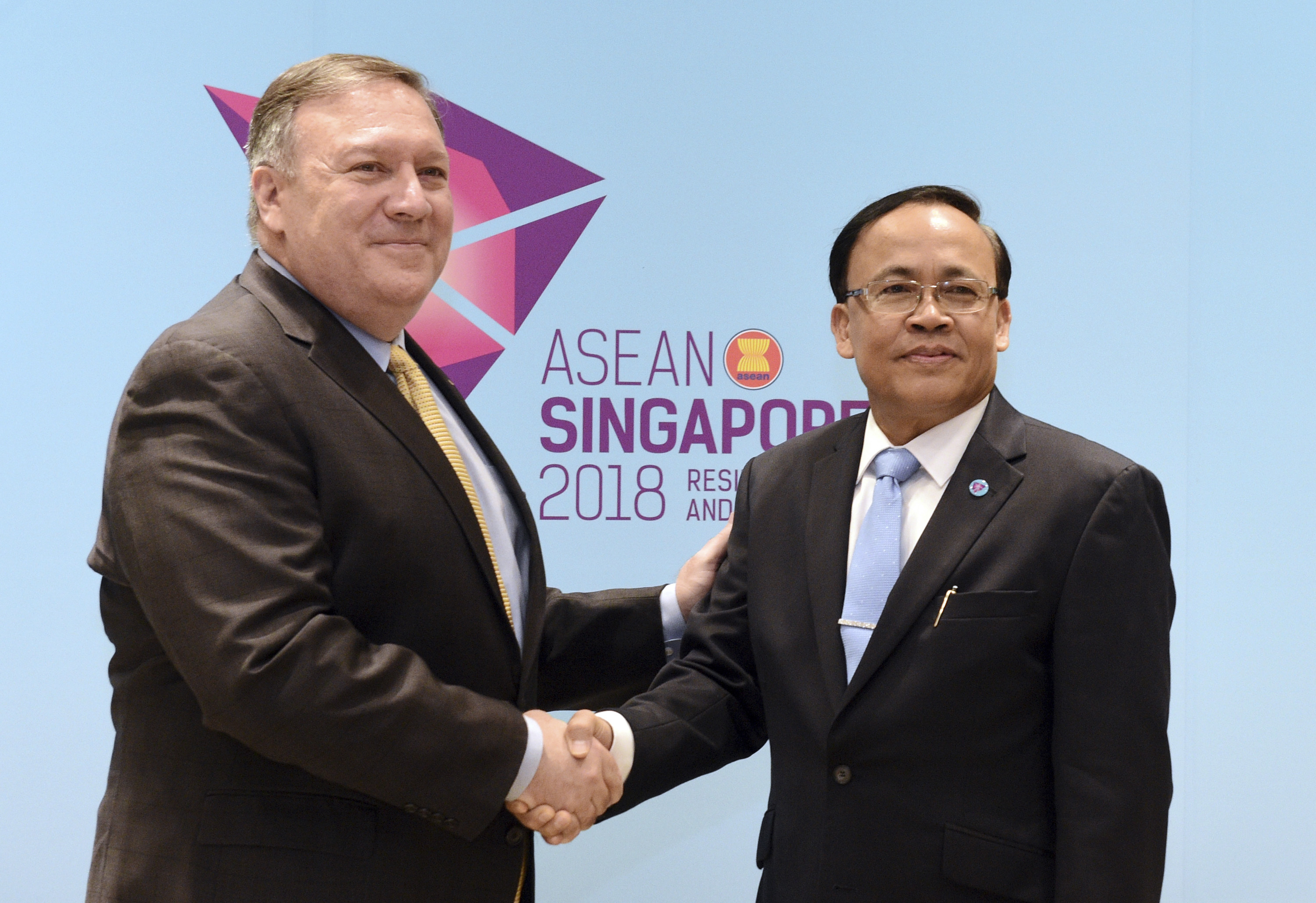 Pompeo calls on Myanmar to release 2 Reuters journalists