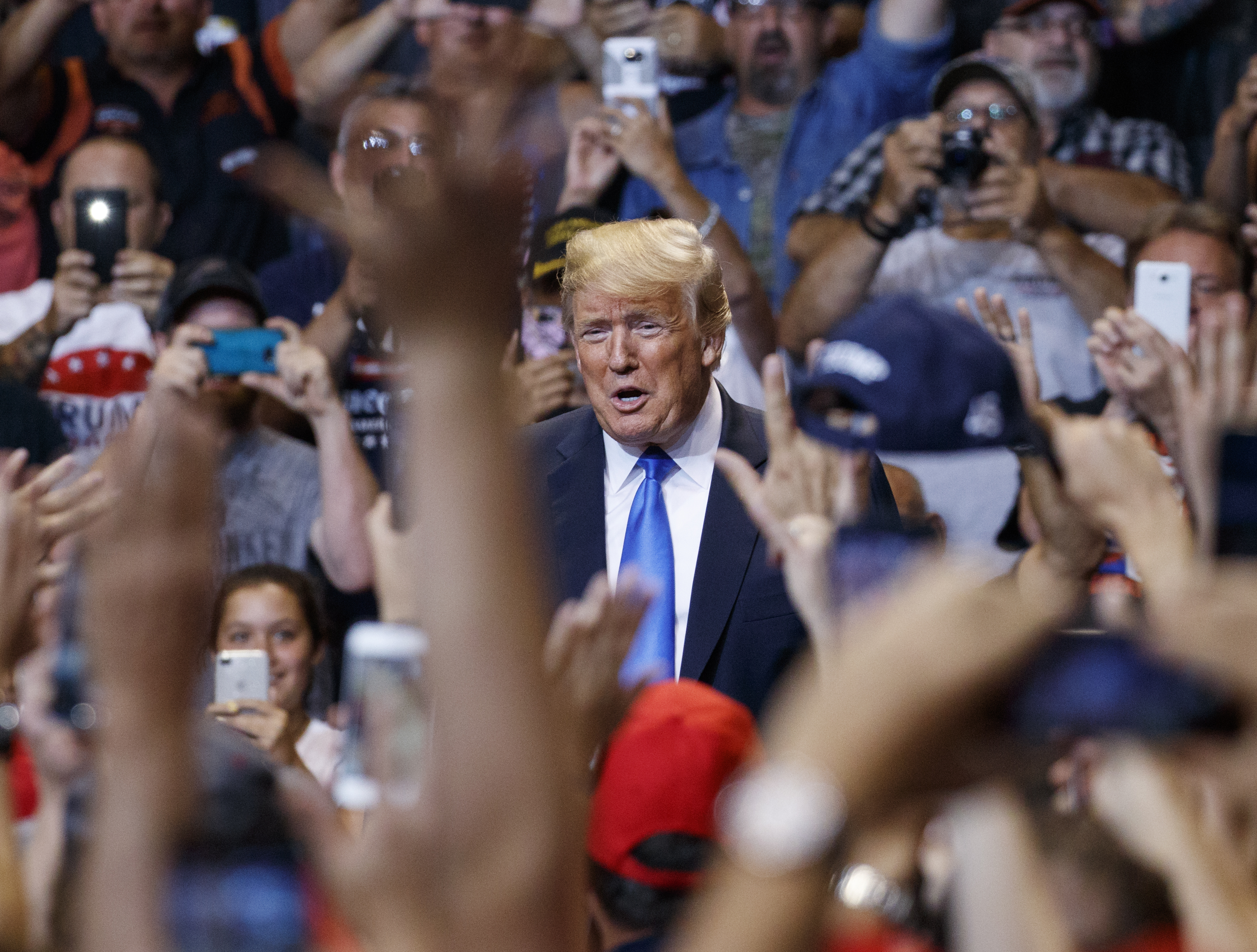 Trump casts midterm elections as a personal referendum