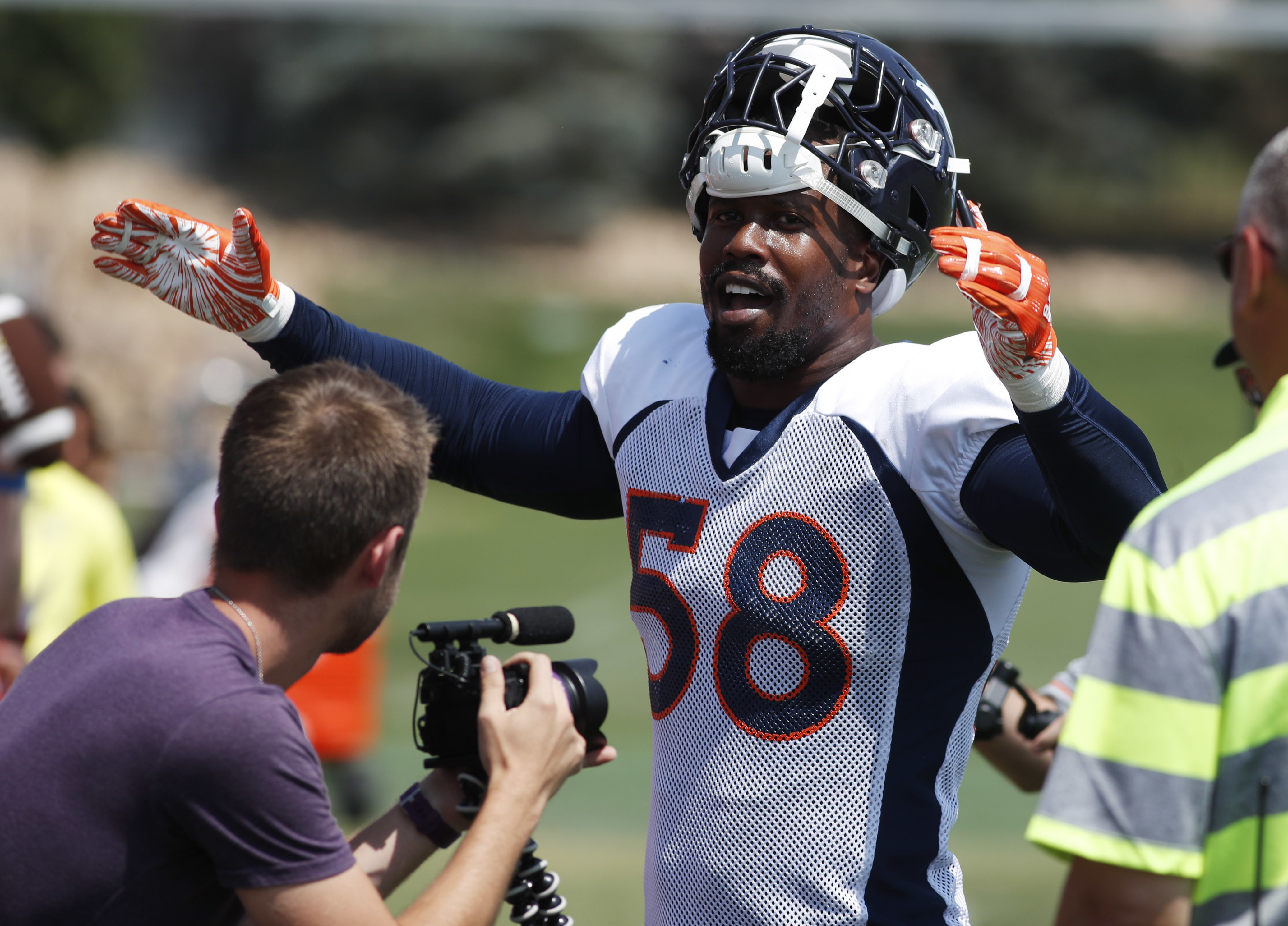 Von Miller says he's not worried about new tackling rule
