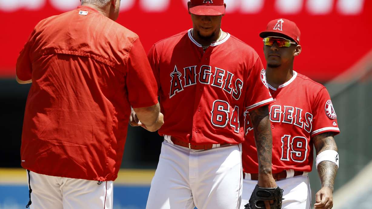Report: Angels manager Scioscia expected to step down