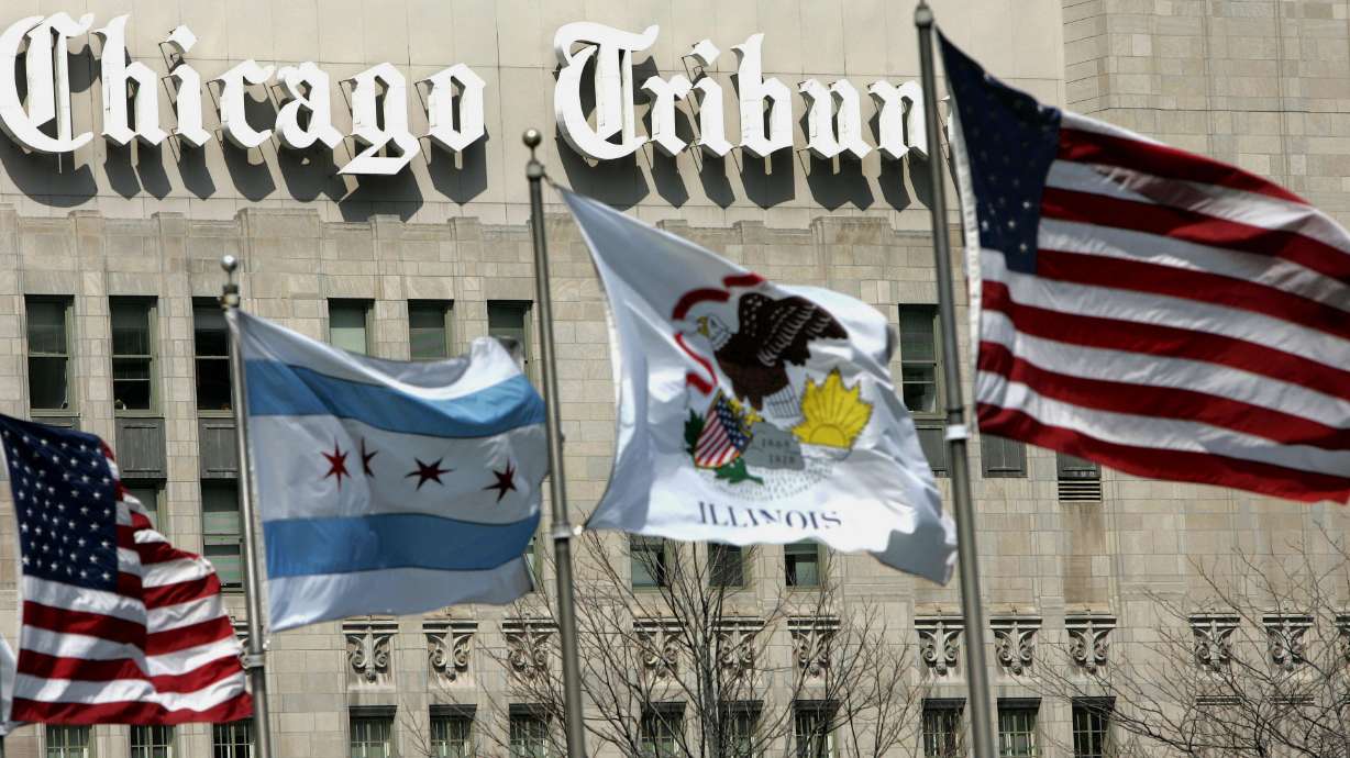 Chicago Tribune sign to stay even though the paper has moved