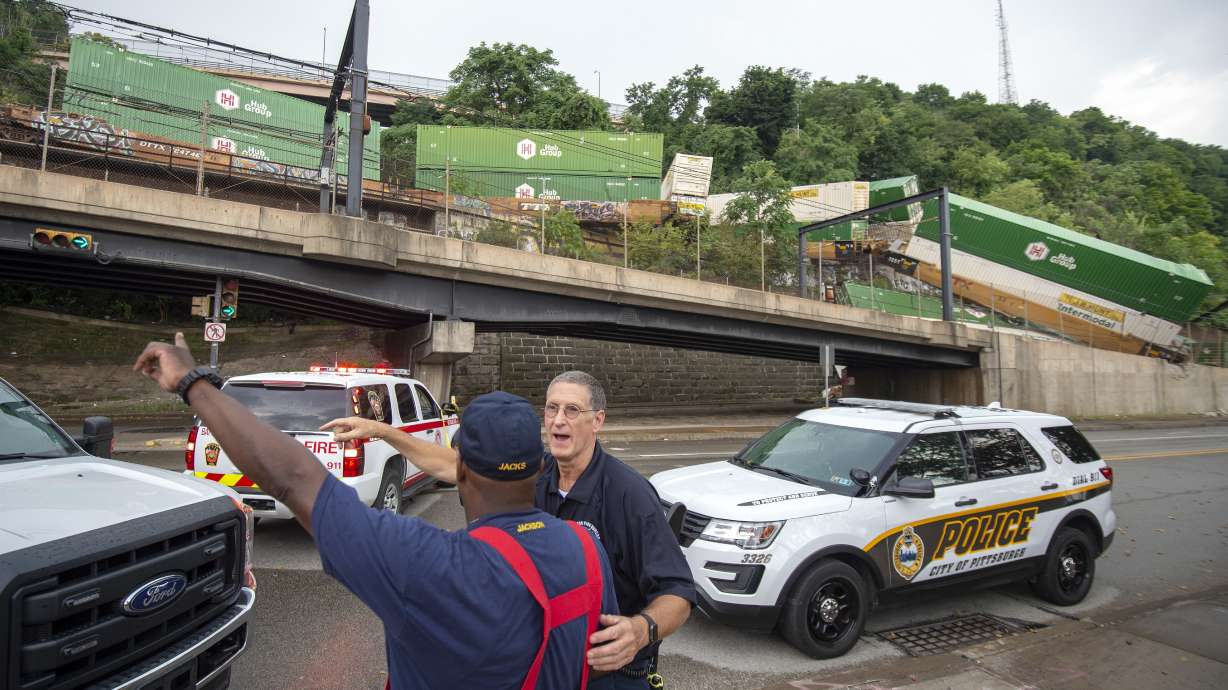 Freight train derailment complicates commute in Pittsburgh