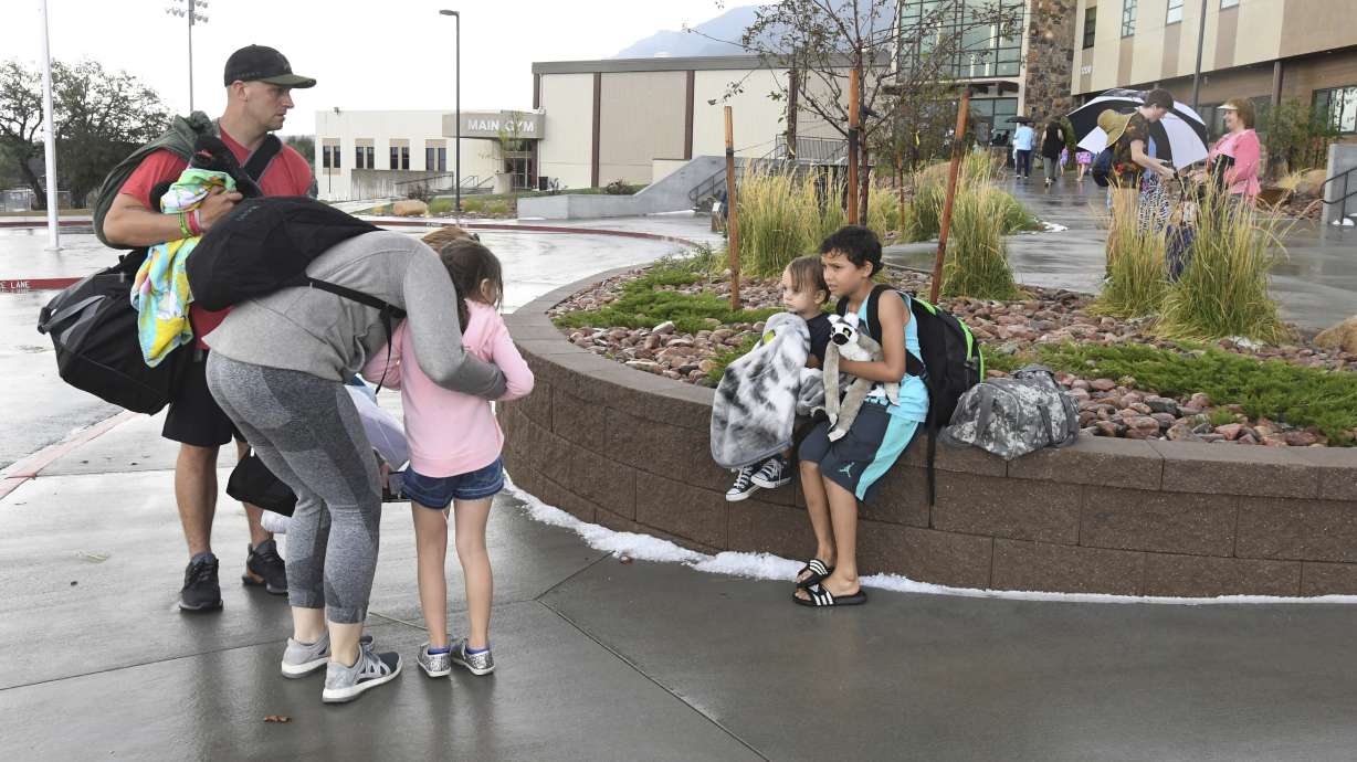 Hail hurts 14 people, kills 2 birds at Colorado zoo