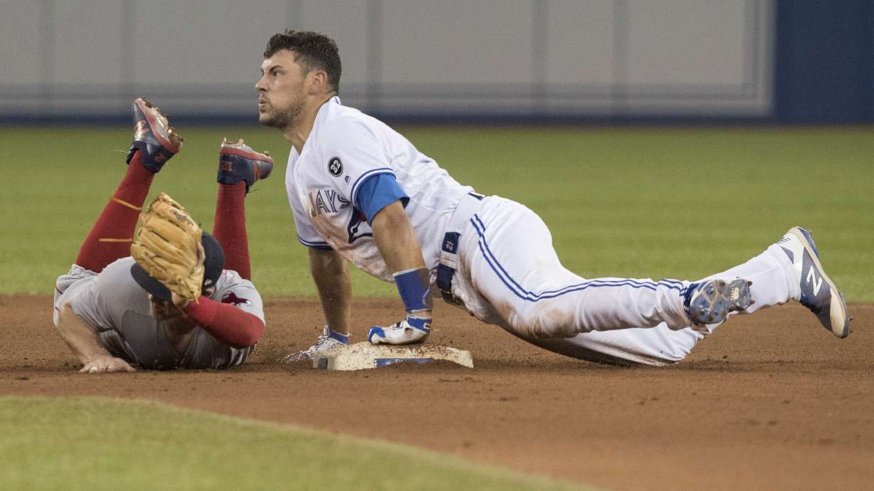 Moreland homers in 10th to lift Red Sox over Blue Jays 10-7