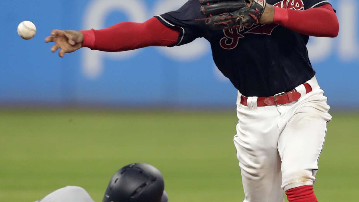 Rodney K's Lindor to end Twins' 3-2 win over Indians