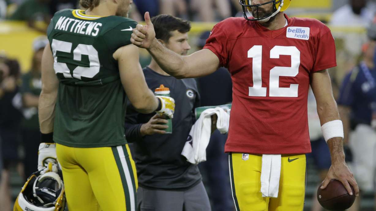 Rodgers frustrated with effort from some younger Packers