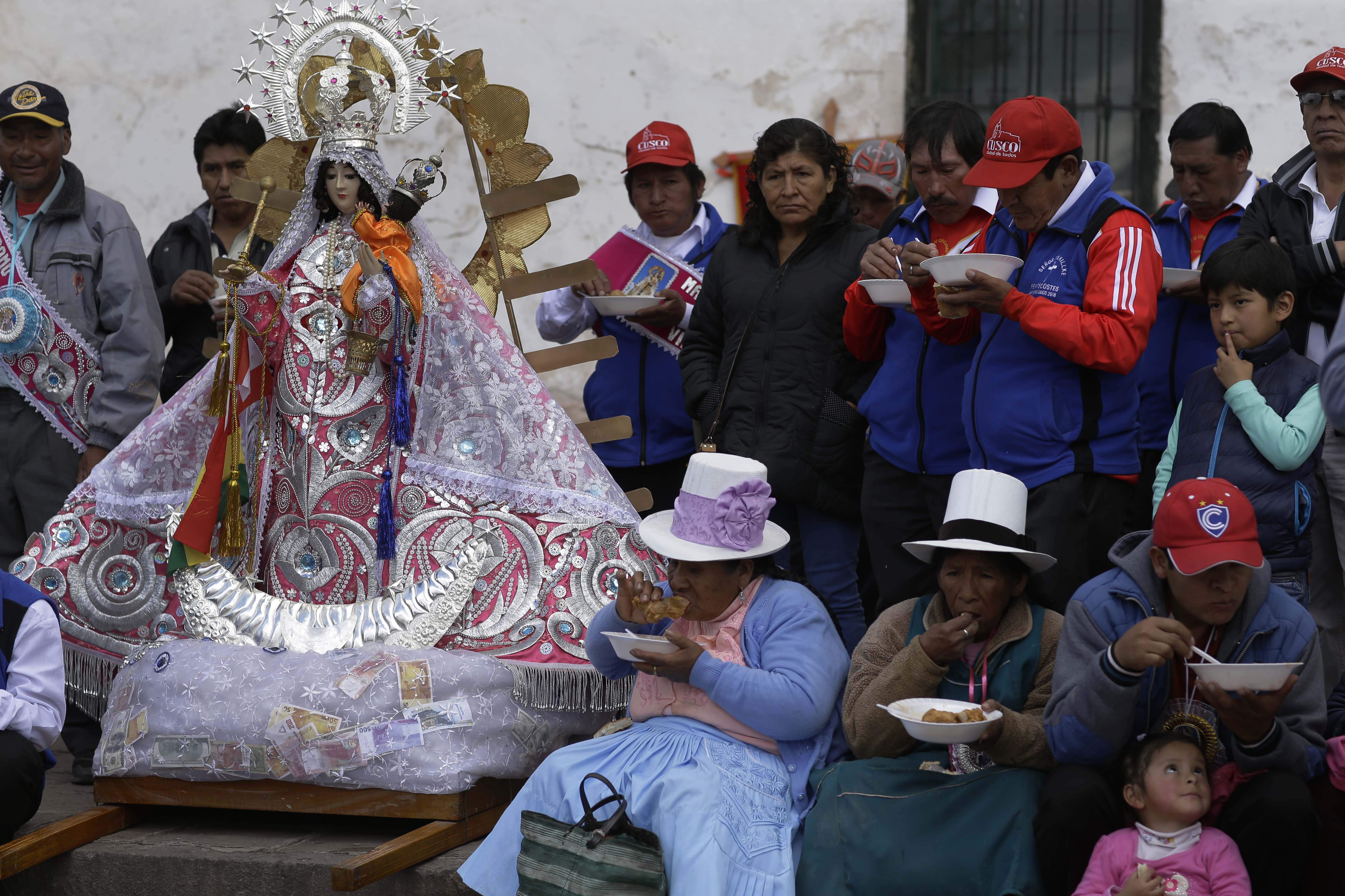 AP PHOTOS: Our Lady of Copacabana festival spreads to Peru