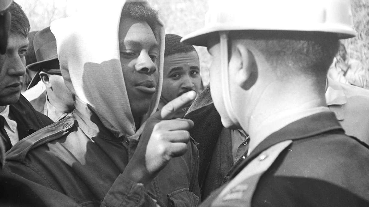 History shared but unreconciled in city's Confederate statue