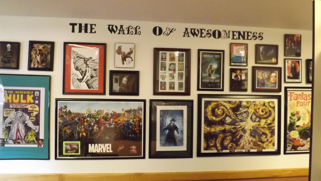 'Wall of Awesomeness' in Roosevelt library includes 57 items of celebrity memorabilia