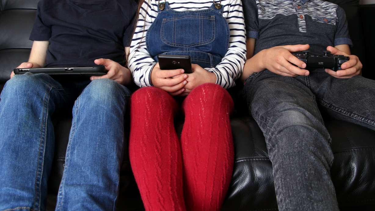 Limit screen time to protect your child's heart, American Heart Association says