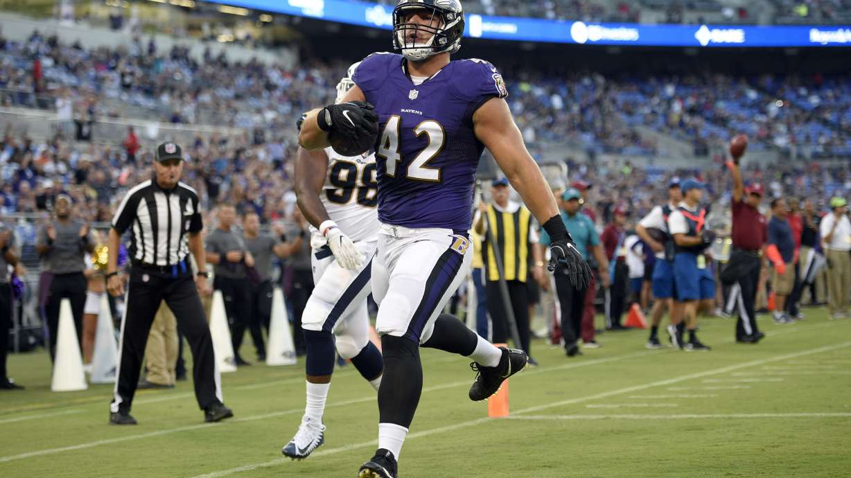 Flacco, Jackson lead TD drives as Ravens beat Rams 33-7