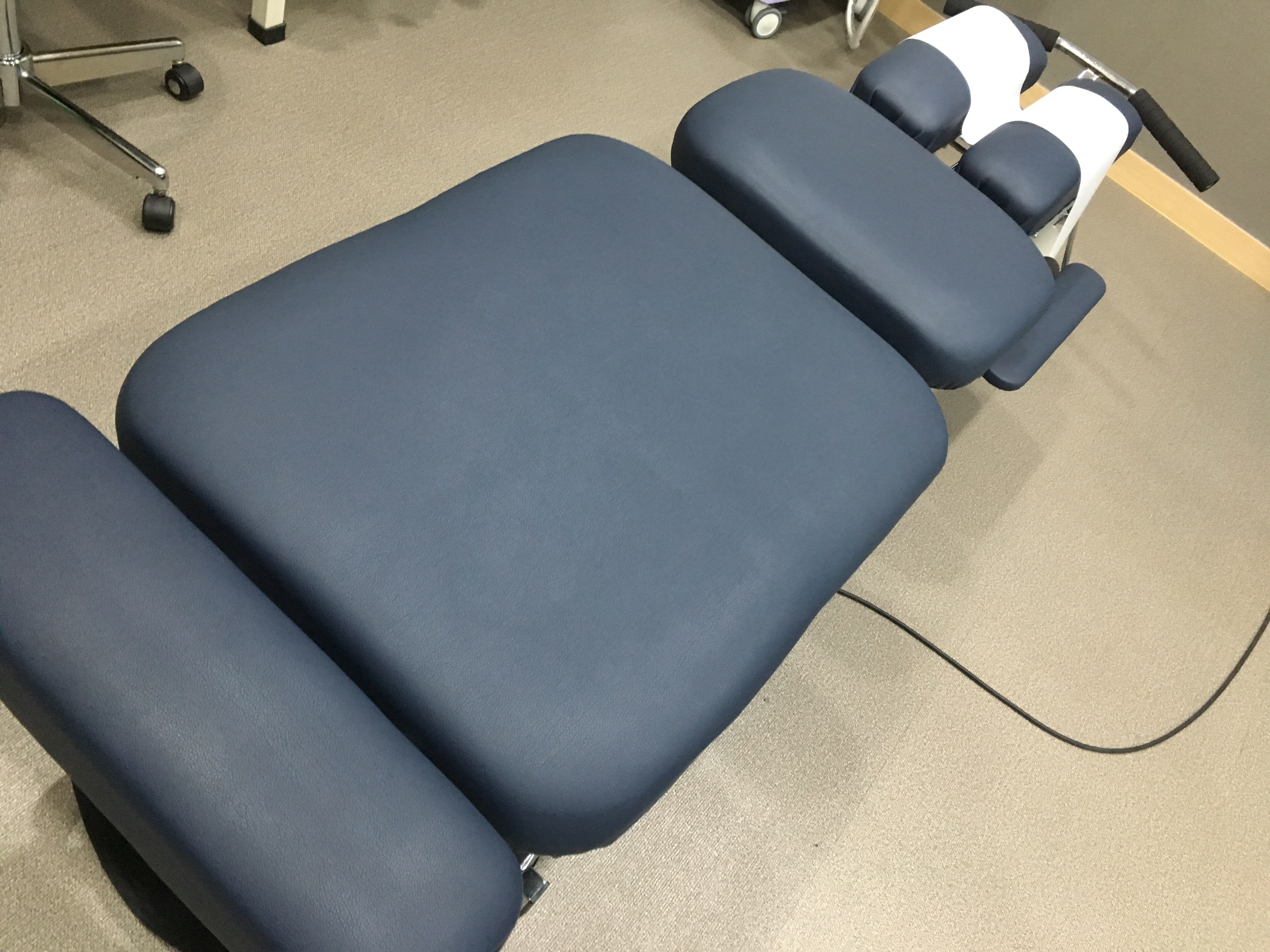 Chiropractor charged with sex abuse of patient