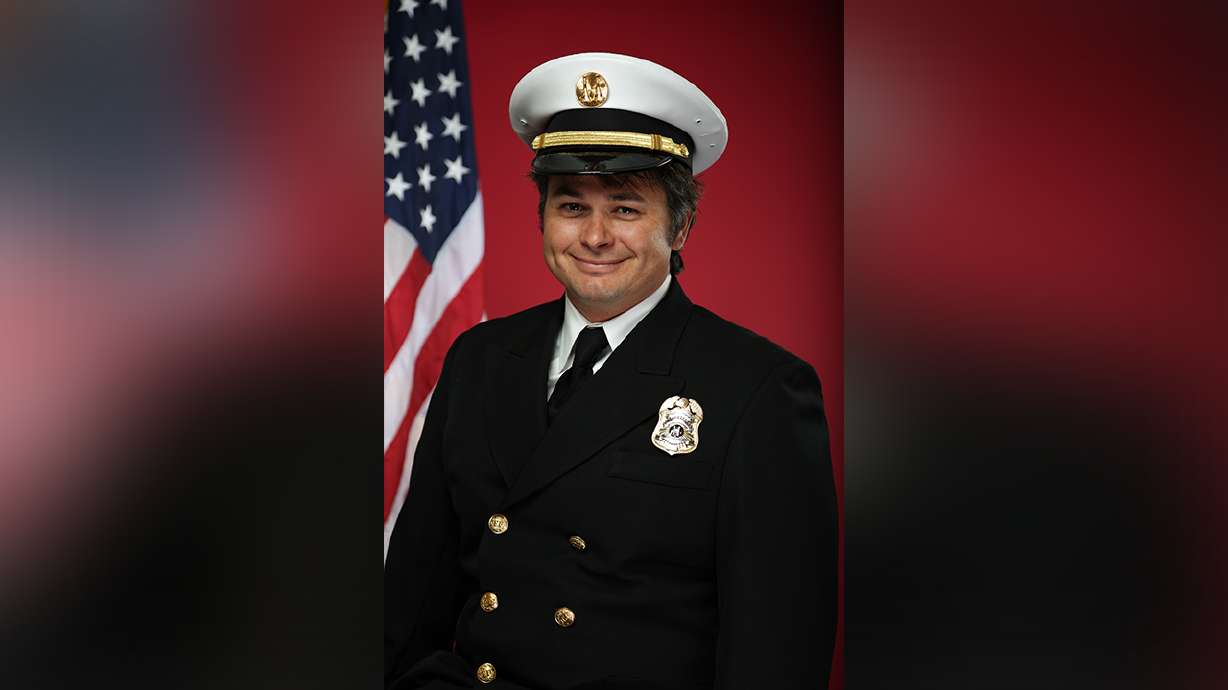 Utah Legislature honors Draper fire chief who died fighting California wildfire