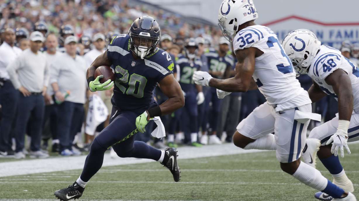 Seahawks running back Penny has surgery on broken finger
