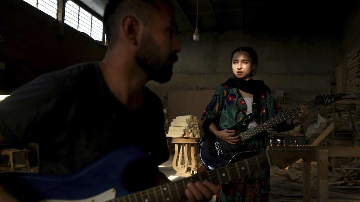 Afghan rock band struggles to hit right note in Iran
