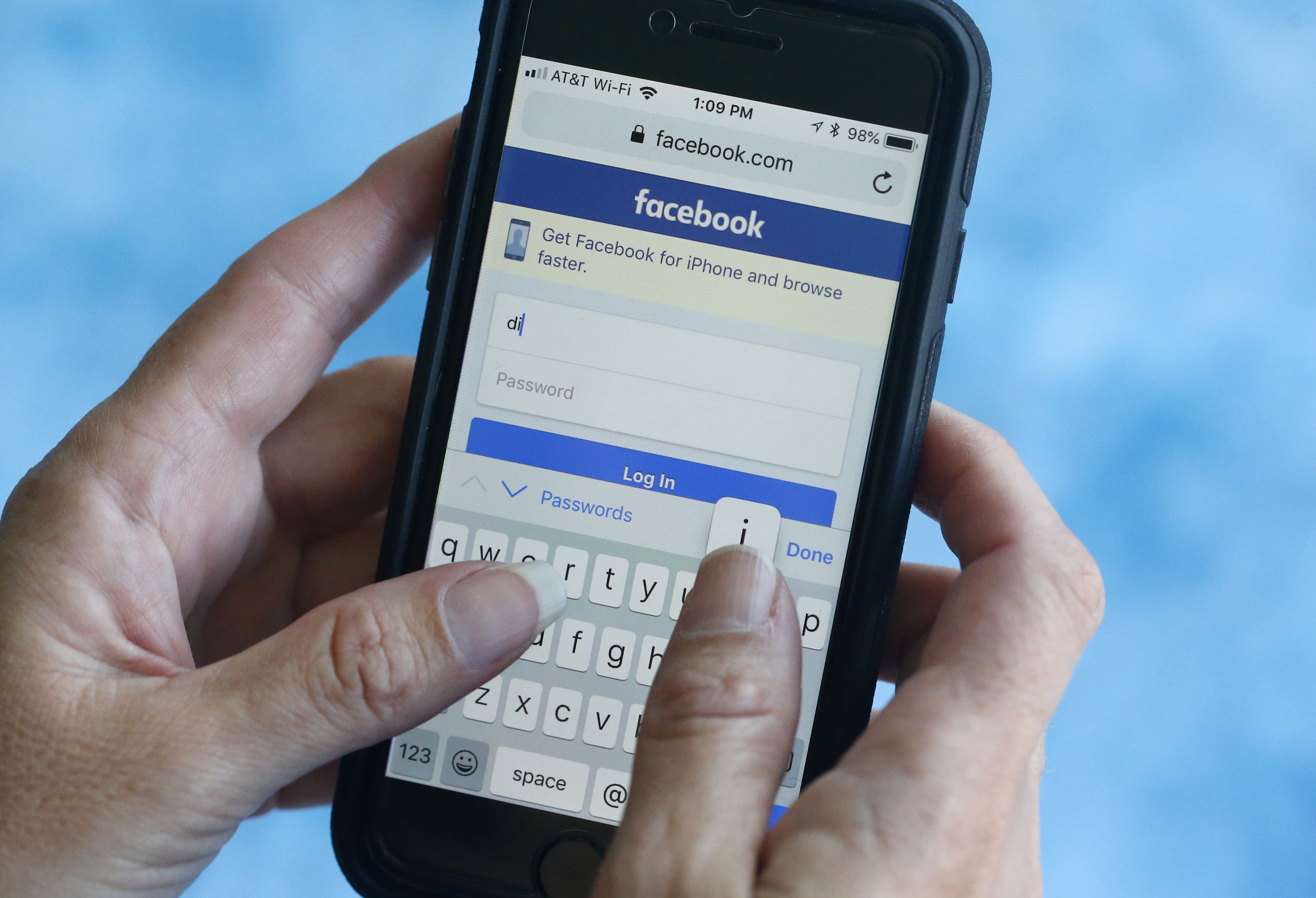 Facebook bans quiz app, pulls its security app over privacy
