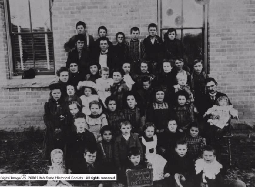 Students at the Indianola School in Salt Lake City on Oct. 31, 1901. (Photo: Utah State History)