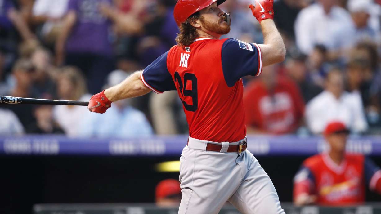 Mikolas, O'Neill homer to help Cardinals beat Rockies 7-5