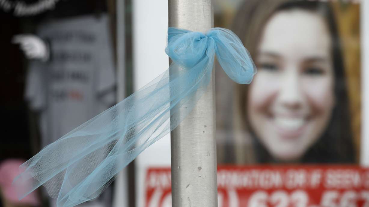 Iowa college student Mollie Tibbetts remembered at funeral