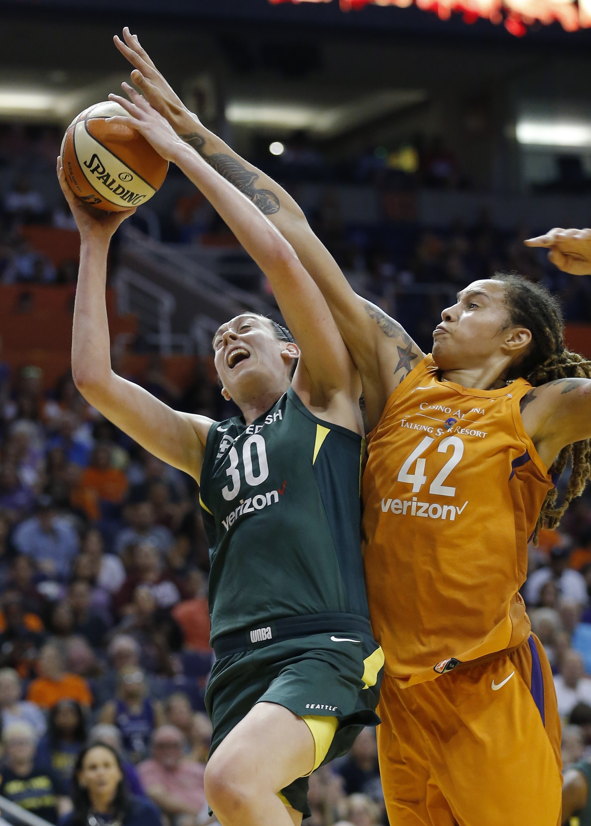 Mercury beat Storm 86-66 to pull to 2-1 in WNBA semis
