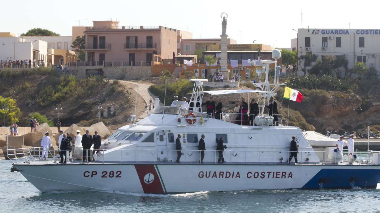 Pope decries "emergency" of plastics blighting world's seas